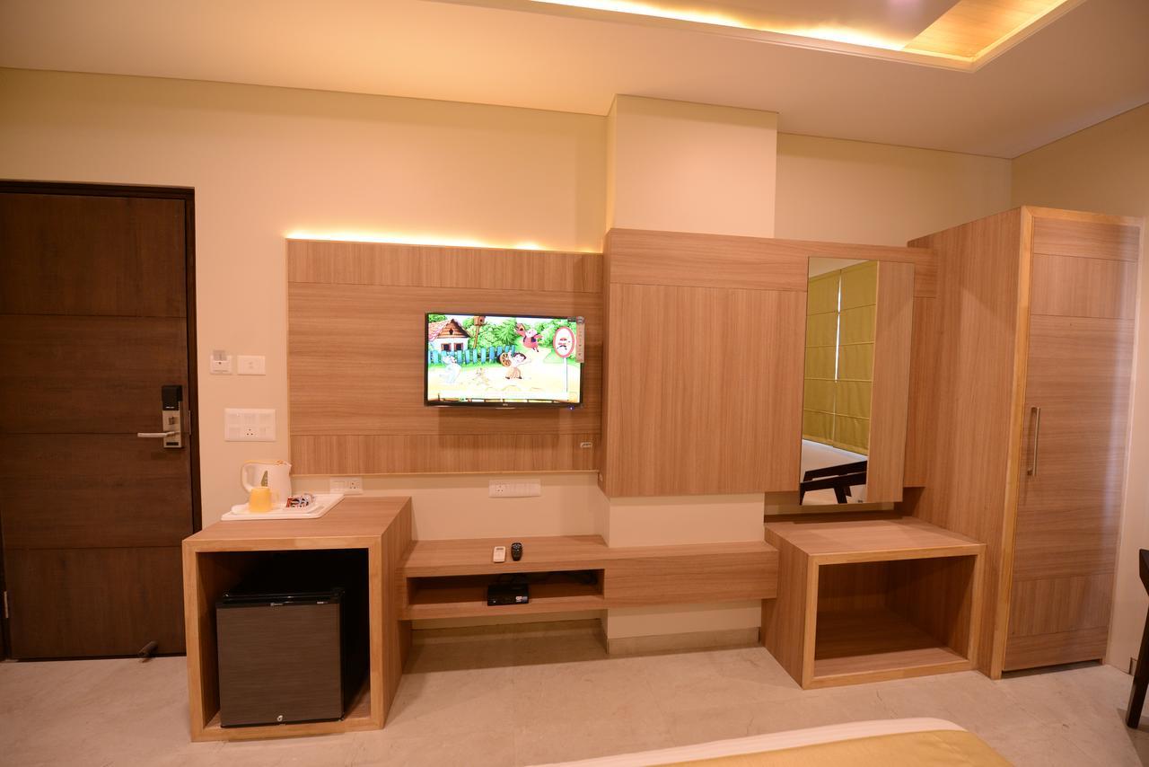Hotel Silver Pride Джайпур Екстериор снимка