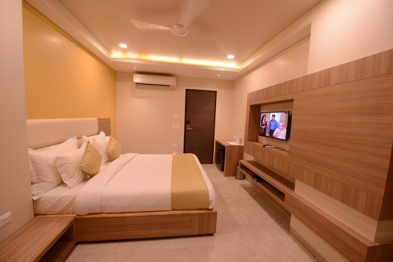 Hotel Silver Pride Джайпур Екстериор снимка