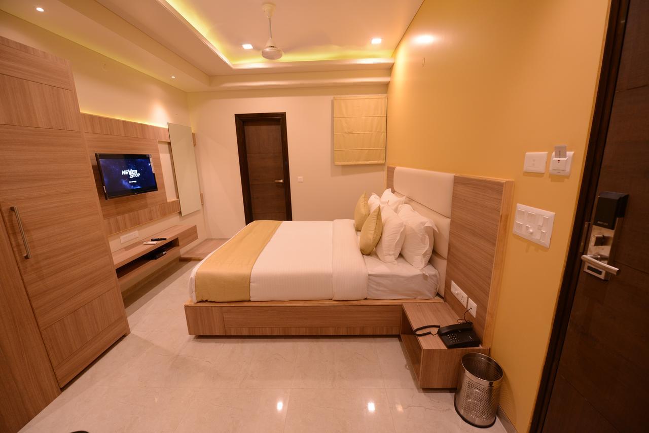 Hotel Silver Pride Джайпур Екстериор снимка
