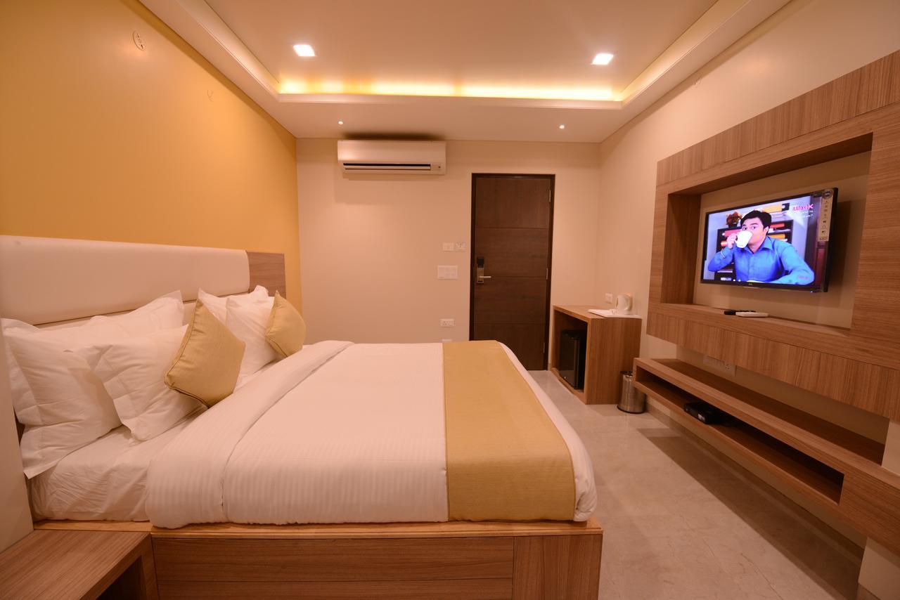 Hotel Silver Pride Джайпур Екстериор снимка