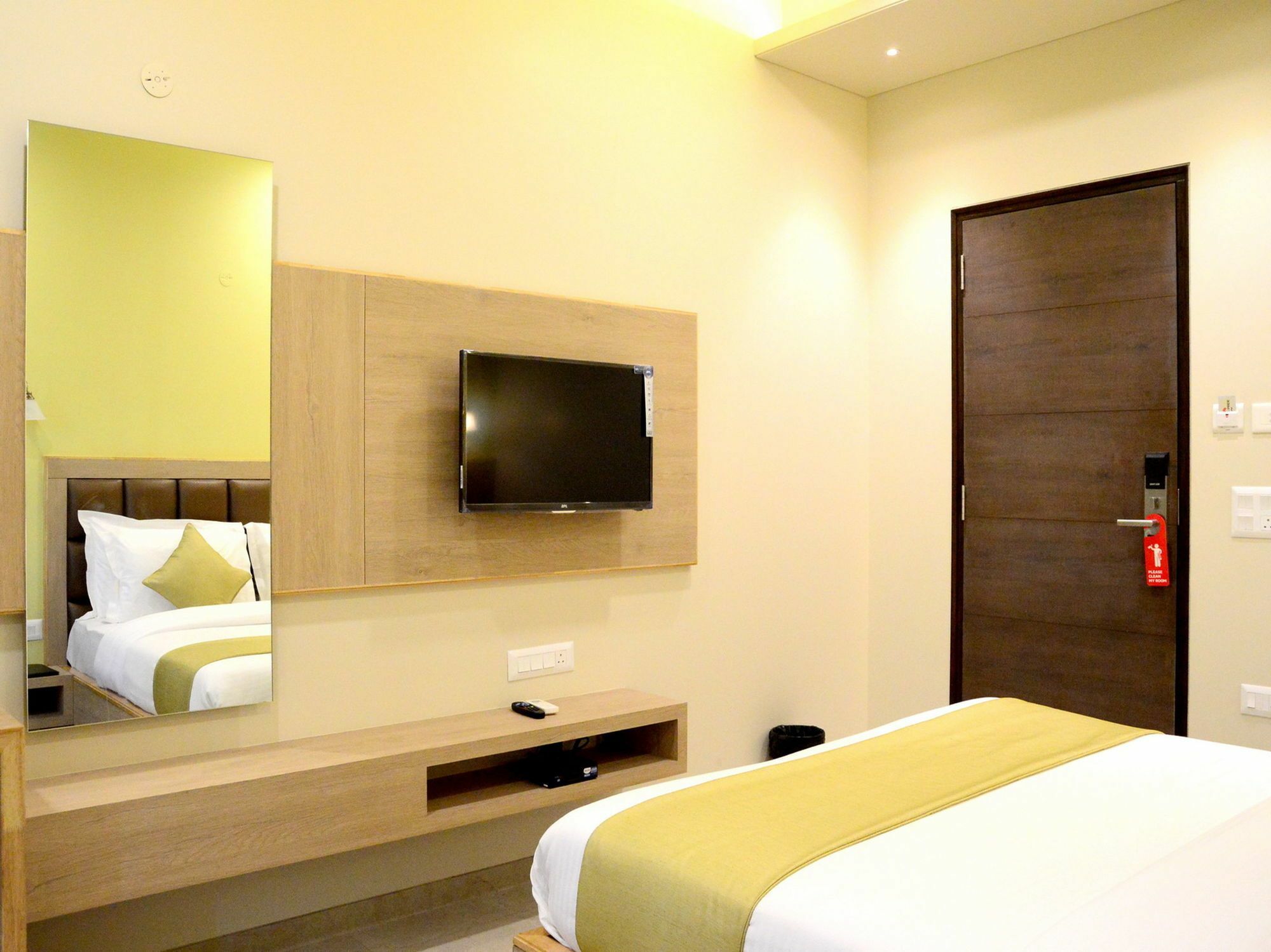 Hotel Silver Pride Джайпур Екстериор снимка